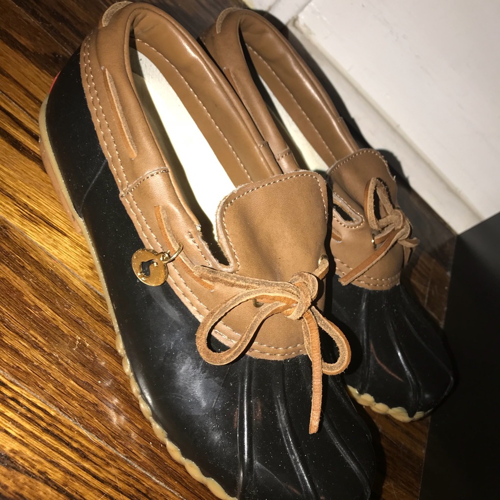 Duck Shoes !!